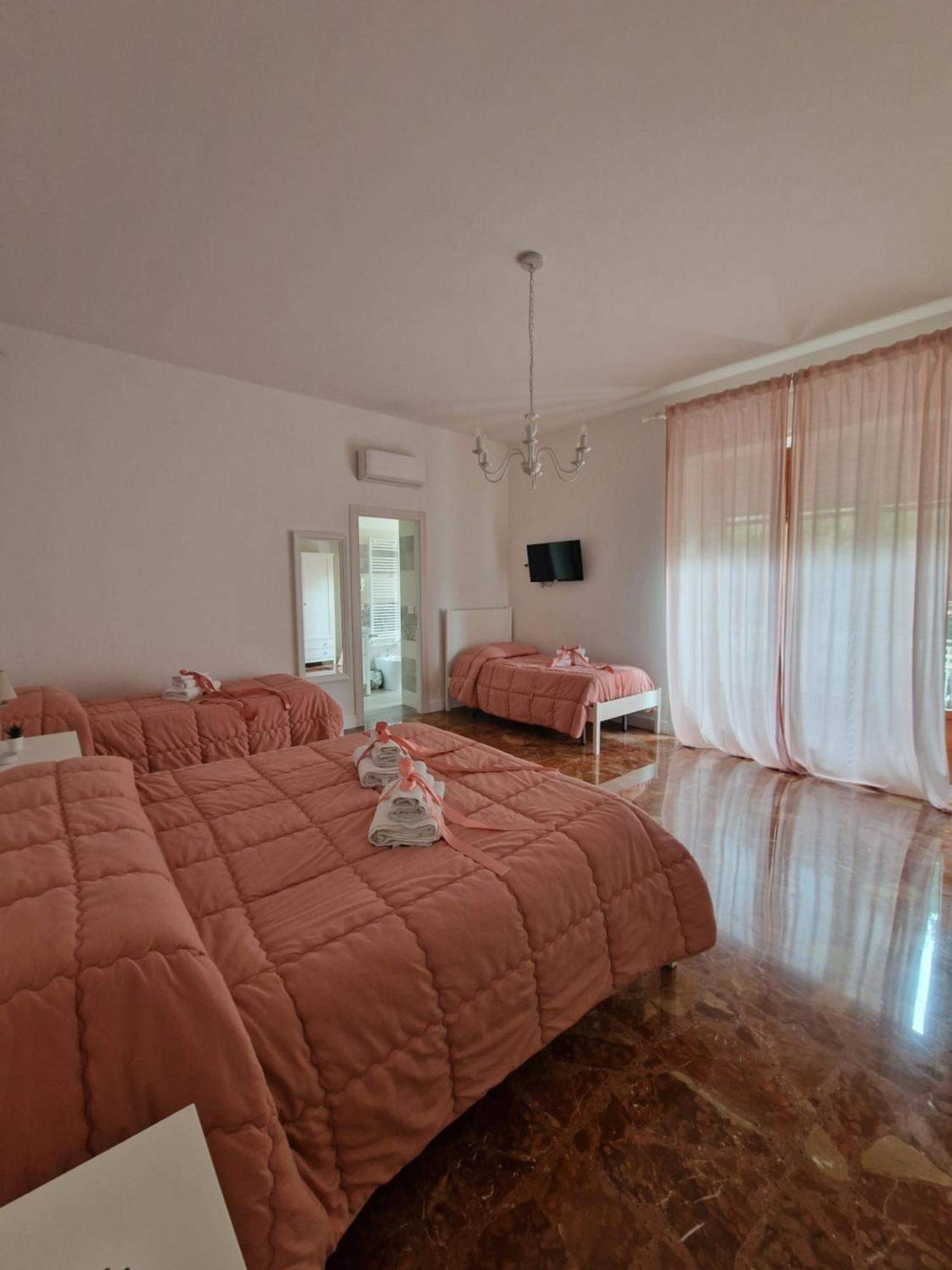 I Pini B&B Recale Exteriér fotografie